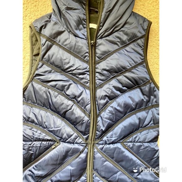 Blanc Noir Mesh Inset Puffer Down Vest - Picture 12 of 16
